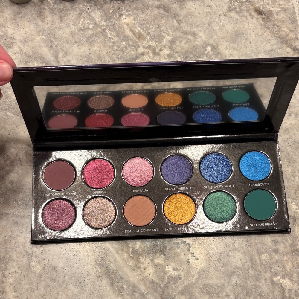✨LE✨DISCONTINUED ✨Sydney Grace X Temptalia Eyeshadow Palette -Radiant Reflection